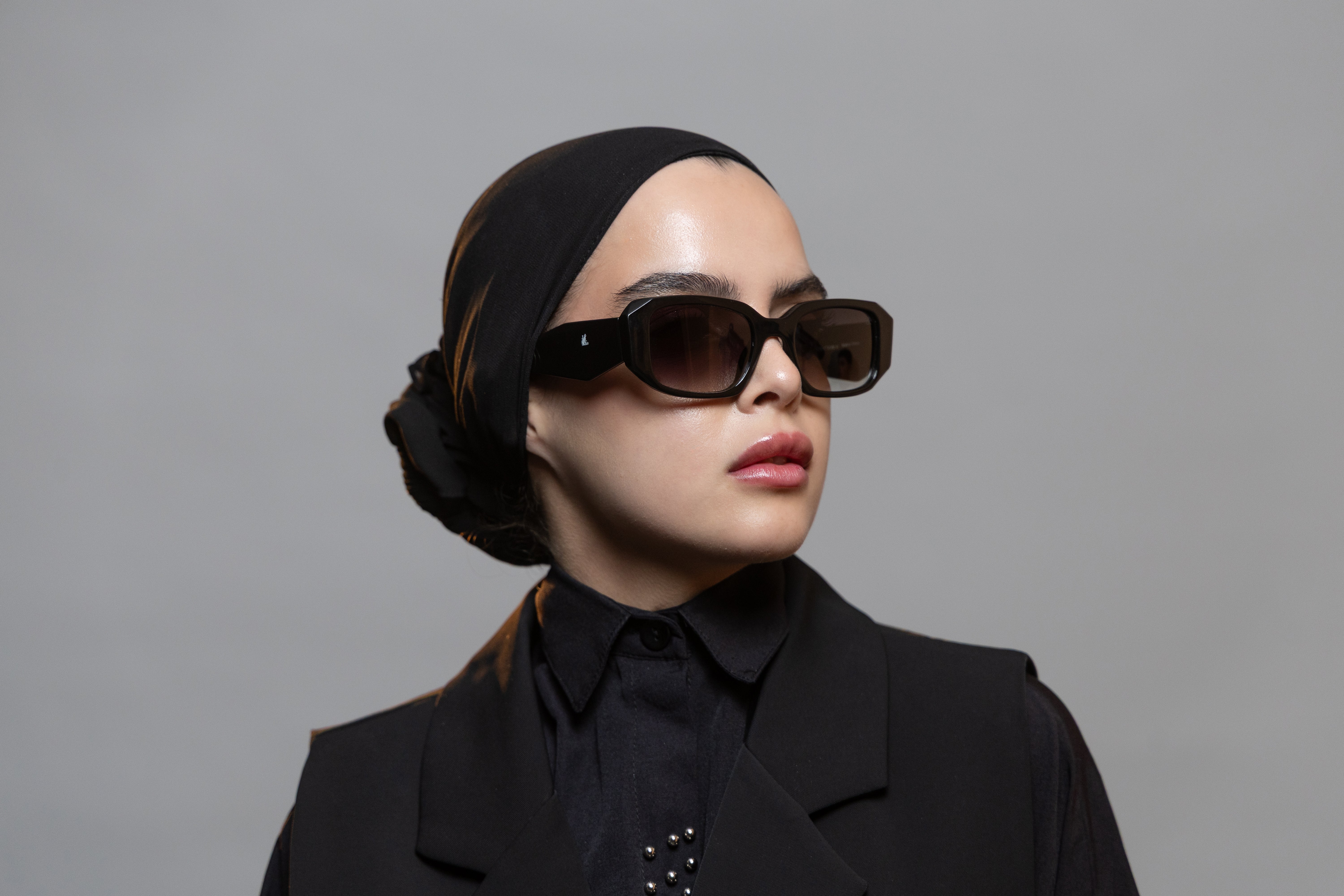 Ellis in Black on Black