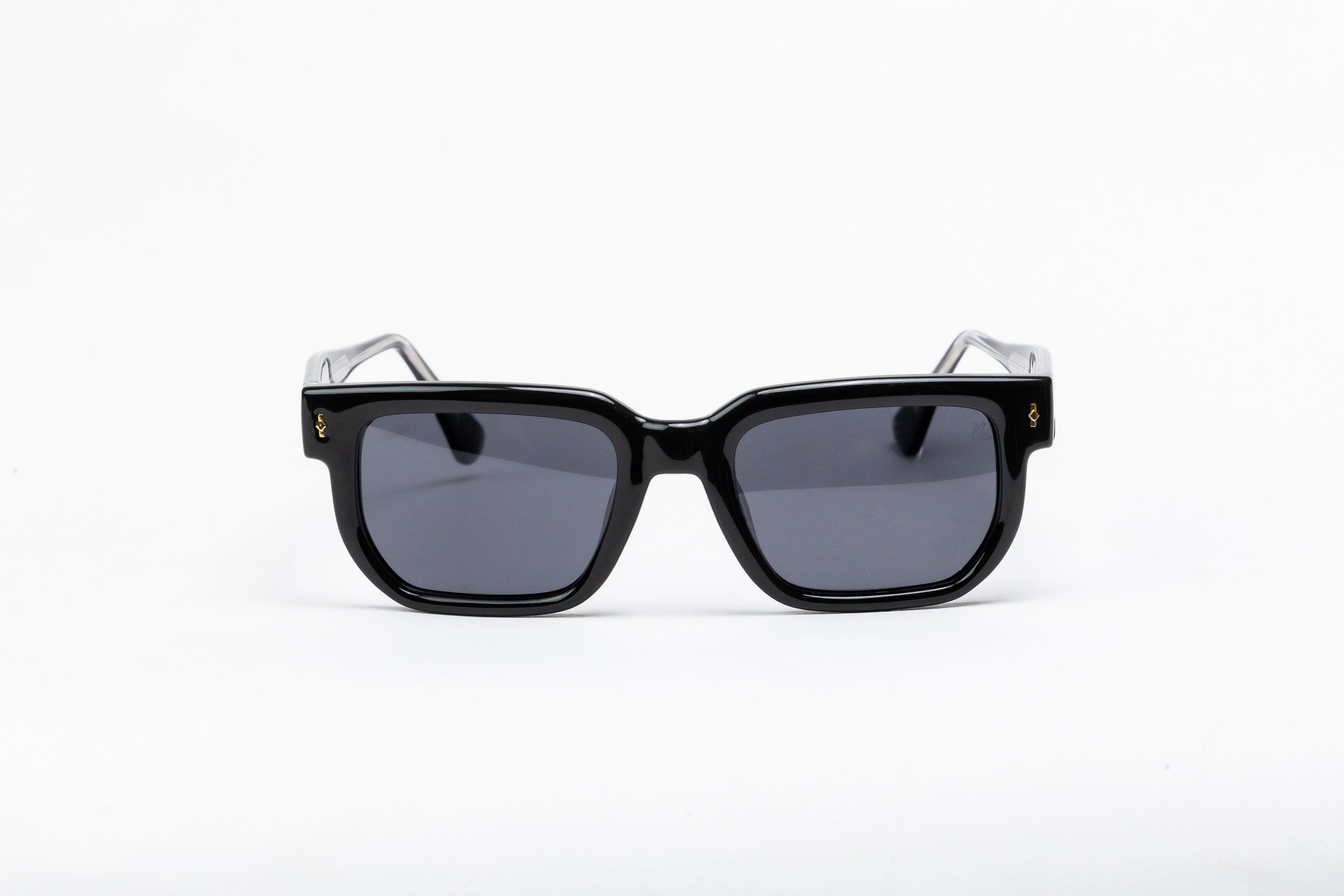 Whisker in Black