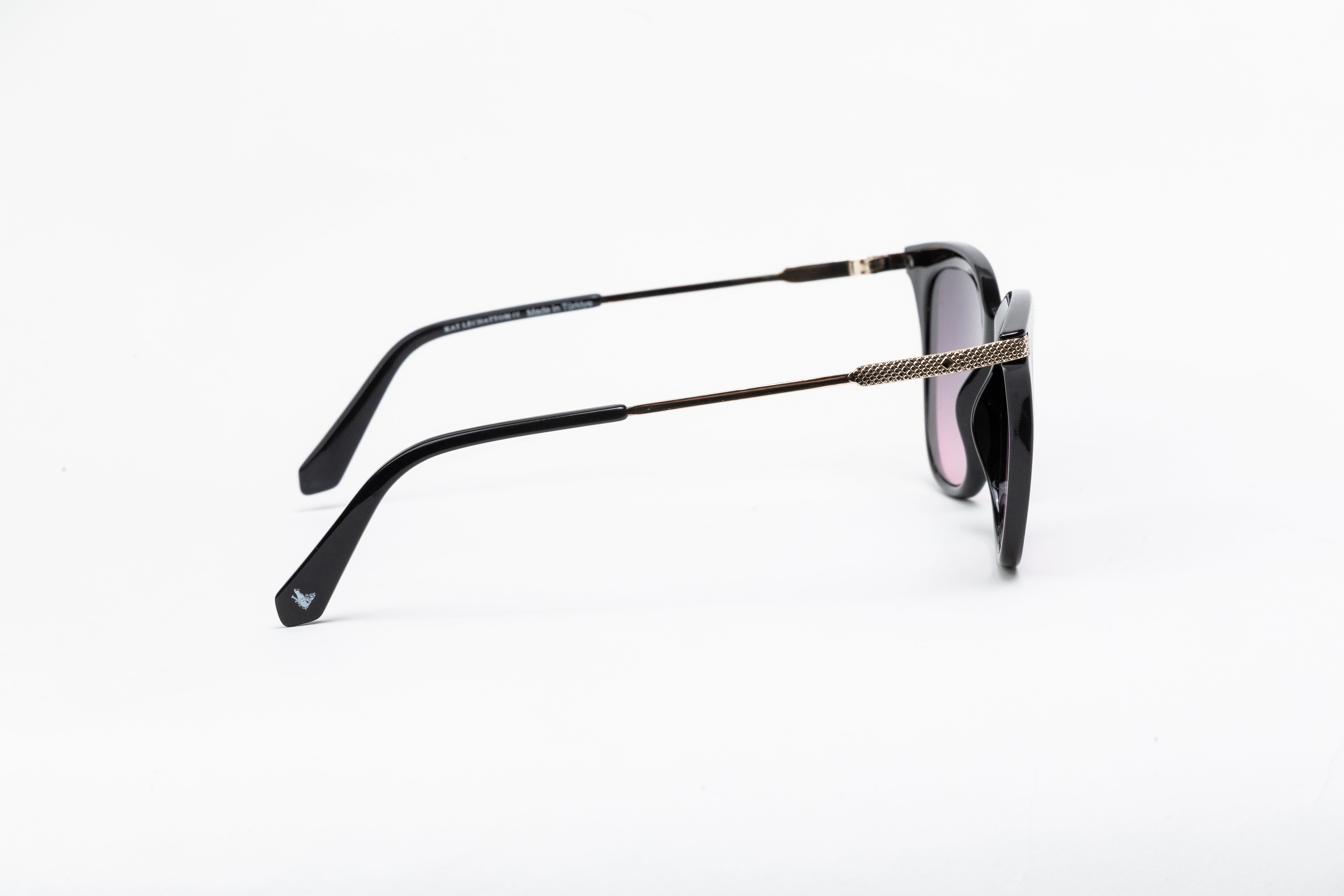 Marquise in Black & Rose