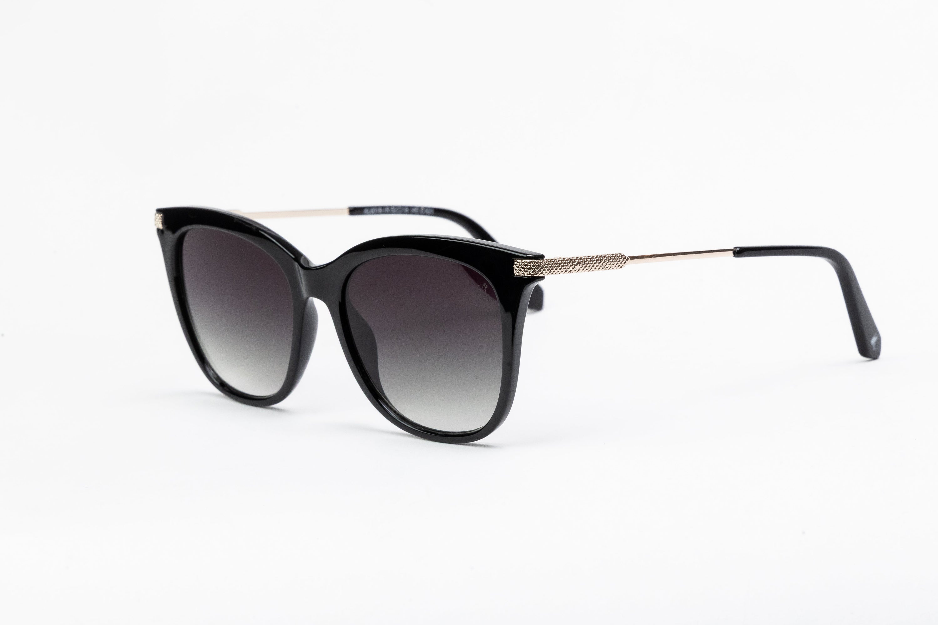 Marquise in Black